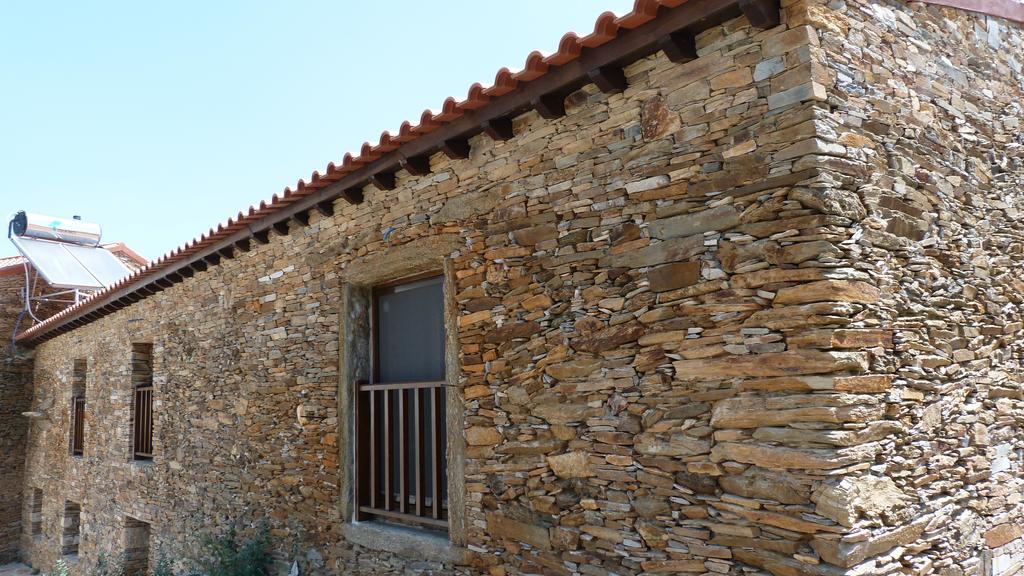 Casas De Campo Da Quinta Entre Rios Mirandela Exterior photo